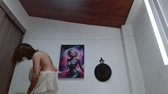 Czat XXX na żywo – Crystal_Star_