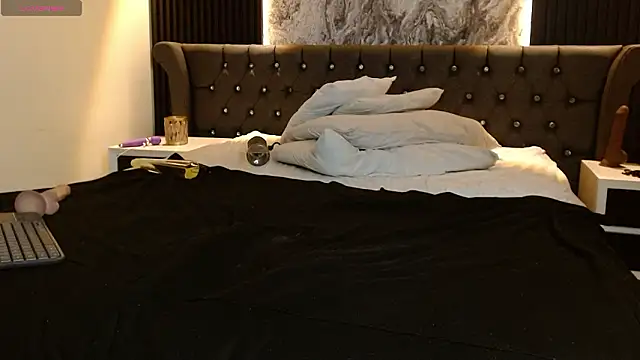 Онлайн чат XXX Lolagolden1