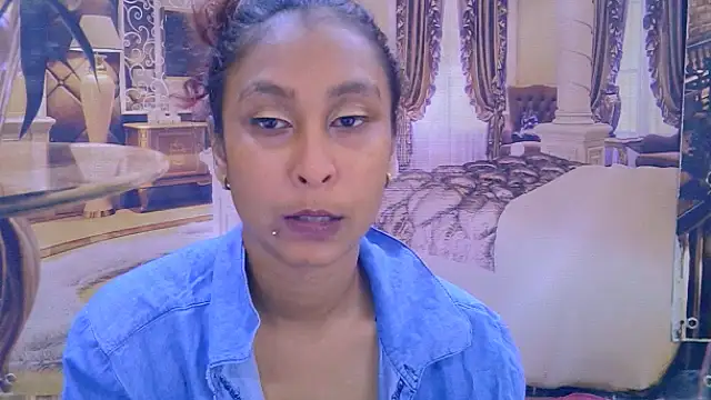 IndianSexyButt Live XXX-Chat