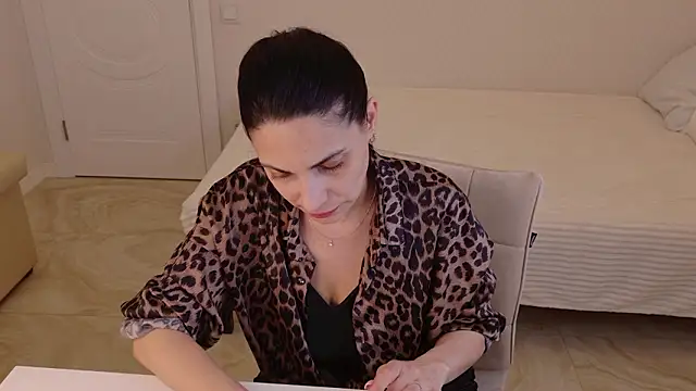 Živý XXX chat LovelyBeatrice