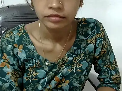 Kulsum_S élő XXX-chatje