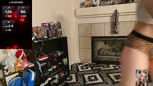 Blondiewithanass Webcam-Show