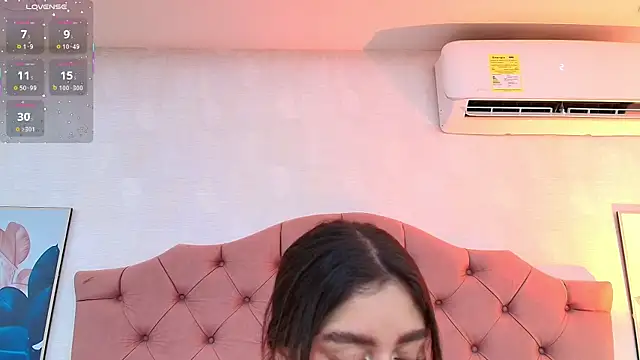 ThyaraJhons' Live XXX Chat