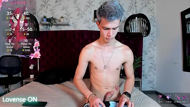 nicktorn's Webcam Show