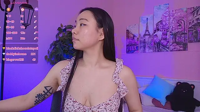 Inari_Okami_'s Live XXX Chat