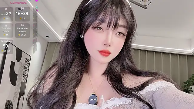 uikyy1 Live XXX-Chat