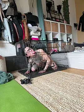 SkinnyLilly webcam show