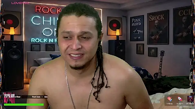 chino_roz Show Webcam