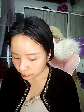 Ivy_Trix2 即時 XXX 聊天