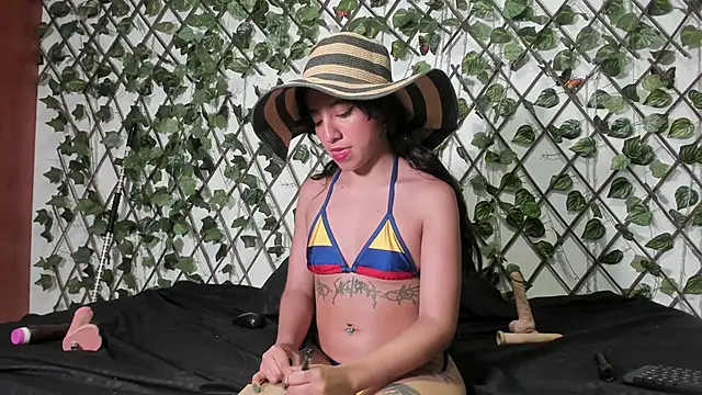 Chat XXX ao vivo de LittlePeach_