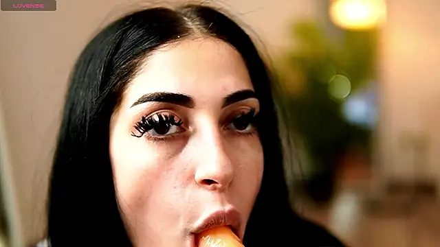 KassidyVibeのライブXXXチャット