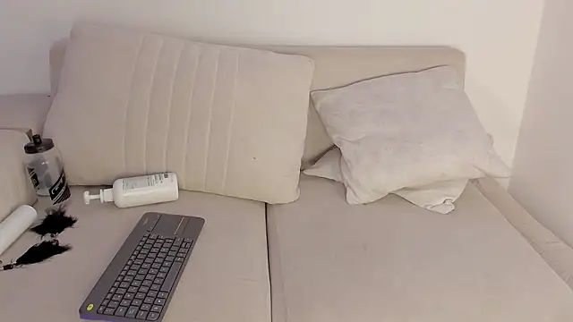 emma_980 élő XXX-chatje