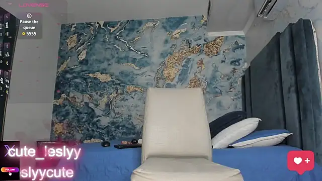 lesly_cutee: онлайн-секс-чат