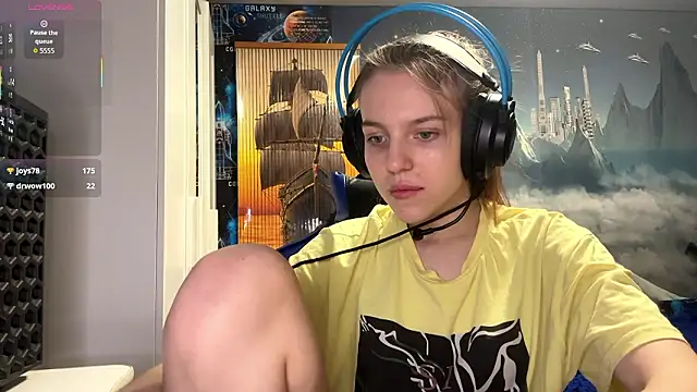 Elira_Breeze's Live XXX Chat