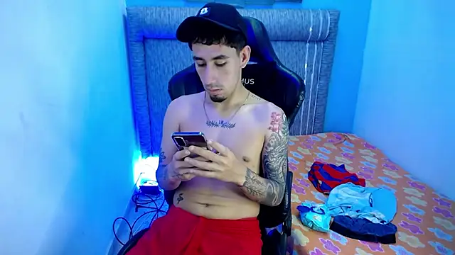 Owen_courtz's Webcam Show