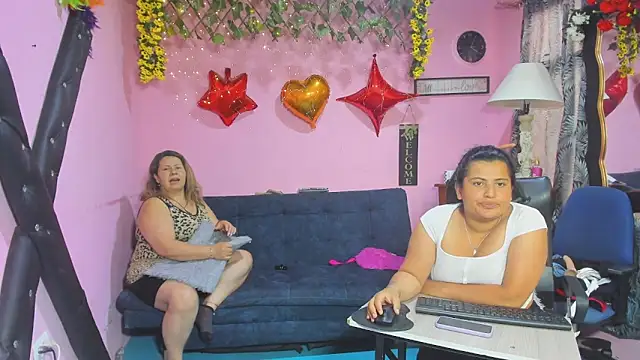 lesbiancuple's Live XXX Chat