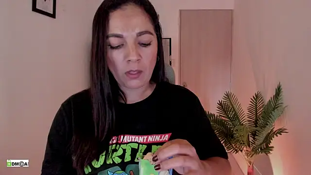 urcute_kitten – Live XXX-chat