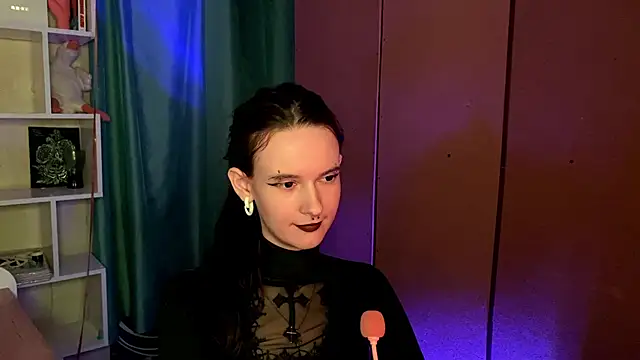 MabelDefina live XXX chat