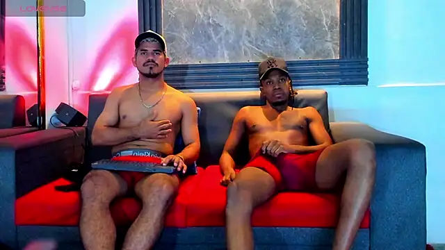 Latins_on_fire's Live XXX Chat