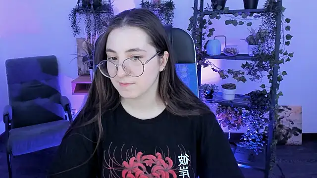 VirtuallVoyantのライブXXXチャット