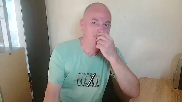 XXX chat uživo modela Johan___Barker