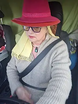 Hot-Muci 现场XXX聊天