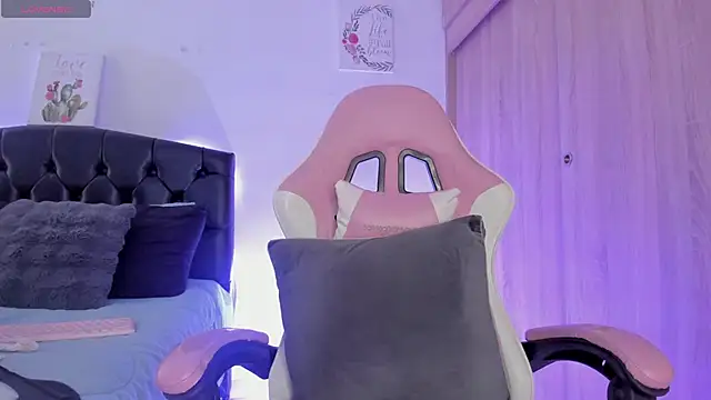 Chat +18 de Amaranthaa1 ao vivo