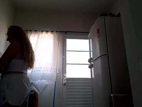 MILEIDE980 লাইভ XXX চ্যাট