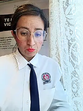 Valentina--1 Adlı Modelin Canlı XXX Sohbeti