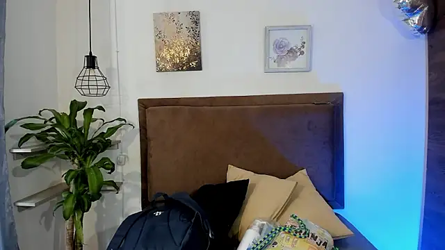 Sembang XXX Secara Langsung sofy_bonnet