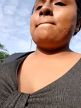 lunaxxx24 webkamerás műsora