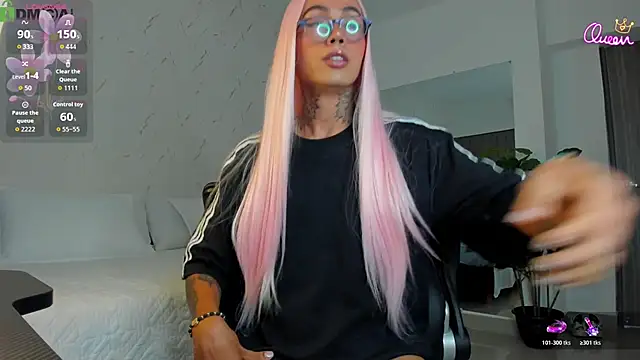 miss_tatiana_'s Webcam Show