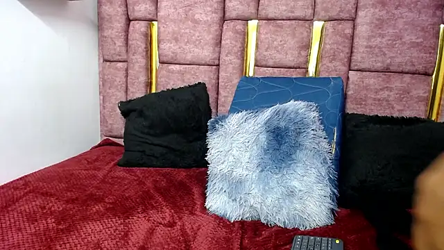 Chat XXX en directo de SKARLET_KOVA