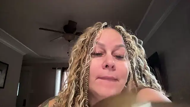 Pertunjukan Kamera Web WorldsGreatestCockRater