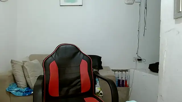 angelamarie1 Adlı Modelin Web Kamerası Şovu