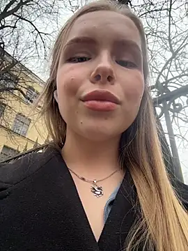 Liza_risky Chat XXX in diretta