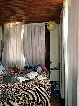 CoraVibes 라이브 XXX 채팅