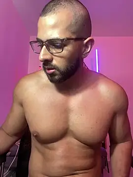 magnumchris webkamerás műsora