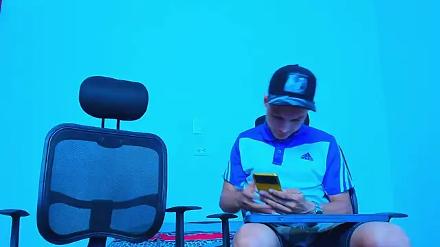 عرض كام Thomas-Wil