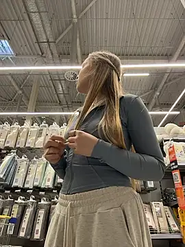 Chat +18 de Liza_risky ao vivo