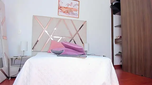 Lucia_velez Chat XXX in diretta