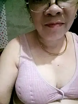 small-house123's Live XXX Chat