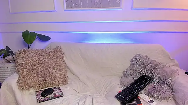 Chat XXX en directo de AliceMadnes