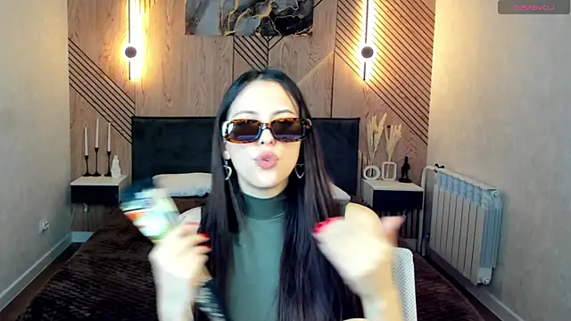 XXX chat uživo modela elise_robbie