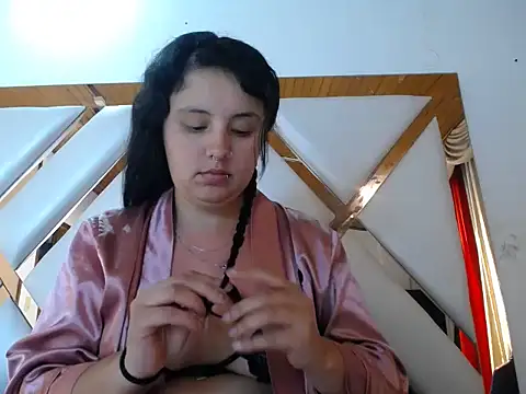 nathaly_low1 Adlı Modelin Canlı XXX Sohbeti