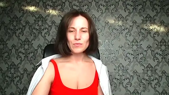 Kelly_Kisss Adlı Modelin Canlı XXX Sohbeti