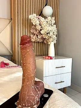 Mila_Hank_ Live XXX-chat