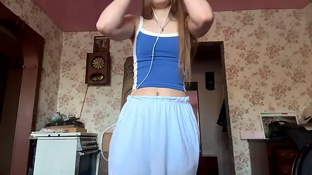 EleneShedden's Webcam Show