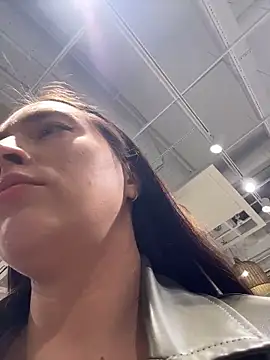 Holly_Play – Live XXX-chat