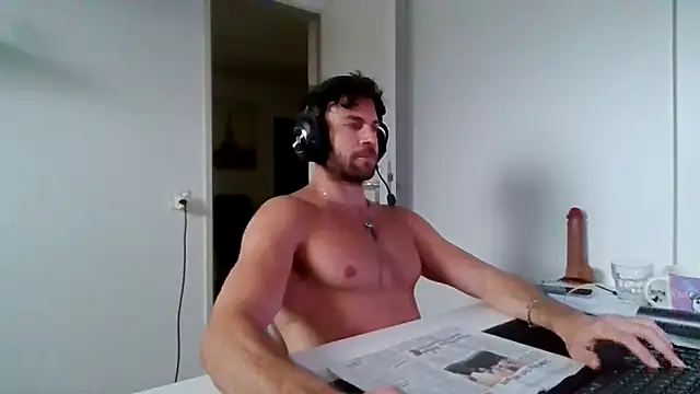 alpha-hunk 在線直播表演